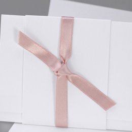 Lichtroze satijnen lint 90 cm